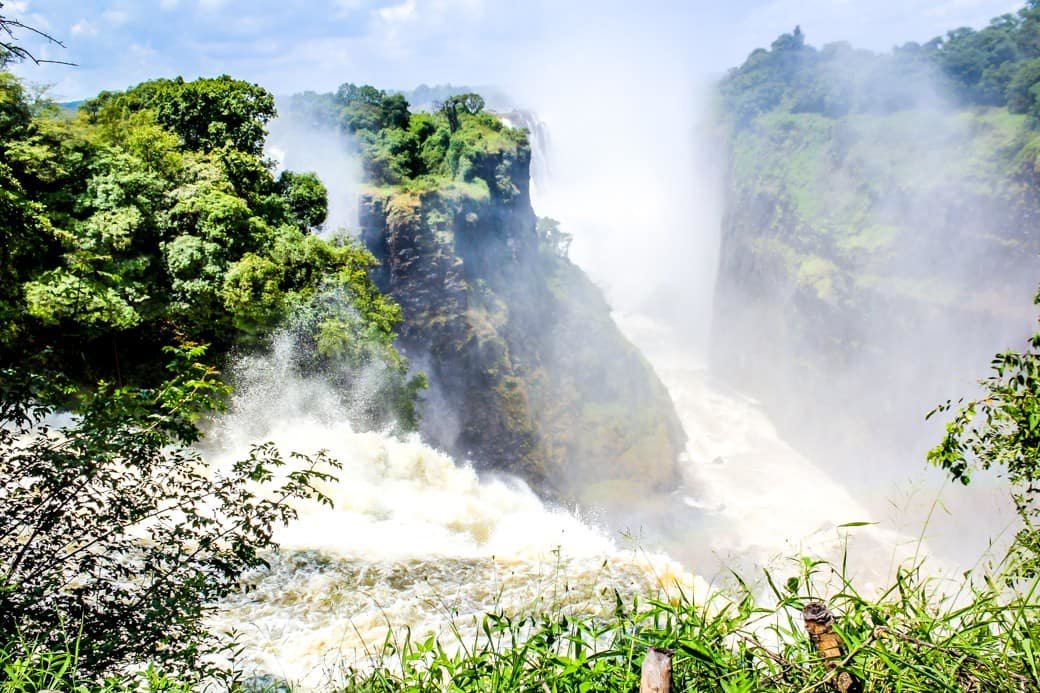 Victoria Falls | Botswana | Zambia | Sanctuary Sussi & Chuma | Africa Safari | Bubbly Moments