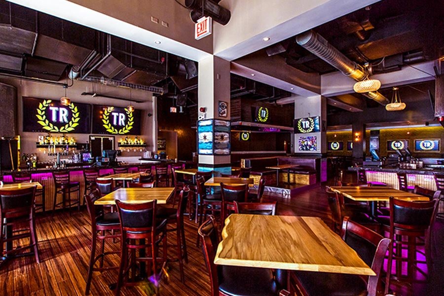 Trophy Room Bar | Best Sports Bars in River North, Chicago | Bubbly Moments