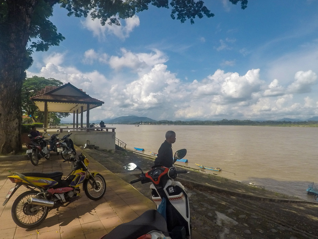 Chiang Rai Honeymoon | Golden Triangle | Elephant Camp | Anantara Resort | Mekong River | Myanmar | Laos | Bubbly Moments