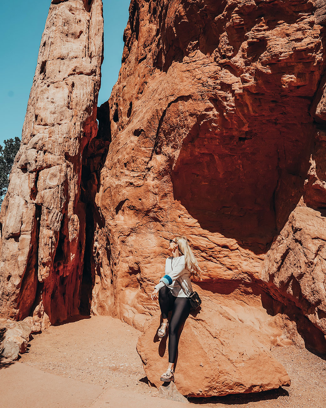 The Garden of Gods | Garden of Gods Colorado | Colorado Springs | Gods Trail Colorado Springs | Red Rock Corral | Trailing | Hiking | Rock Mountains | Outdoor Activities | Fun things to do in Colorado | Places in Colorado Springs | Bubbly Moments | Emilia Taneva