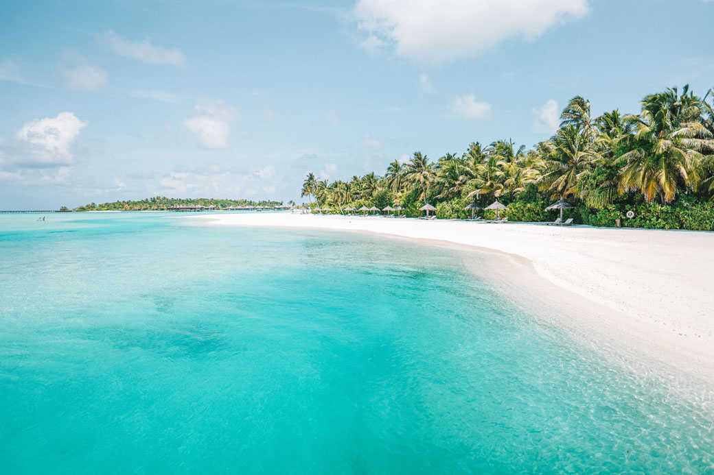 Anantara Dhigu Resort | Luxurious Resort in the Maldives | Family Friendly Resort | Beach Vacation | Bubbly Moments